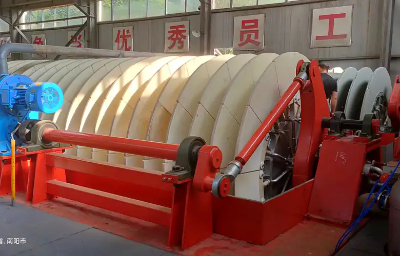 Ceramic filter equipment at a mineral processing site