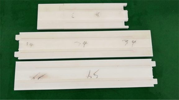 Horizontal vacuum filter vacuum slide