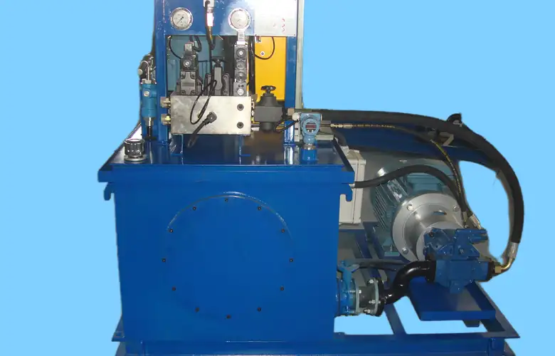 Hydraulic station for thickener rake lifting and protection