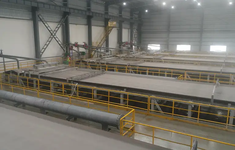 Wide view of the Wengfu dry-stack filtration hall and belt filters